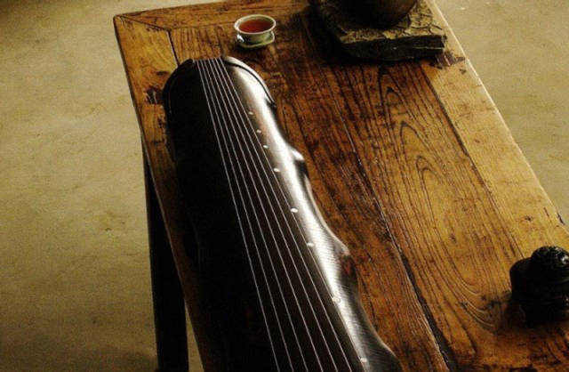 塔城地区古琴蕴含的传统文化，一把古琴制备出来要两年的时间